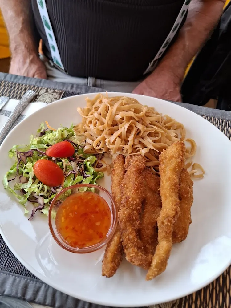 Riz Frit Thaï Au Poulet Croustillant